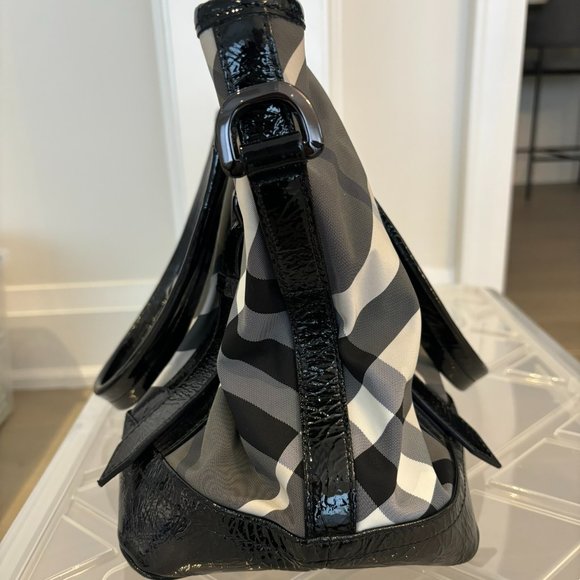 Burberry Black Check Nylon Medium Lowry Tote - Picture 2 of 9